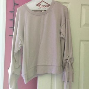Lavender crew neck sweatshirt
